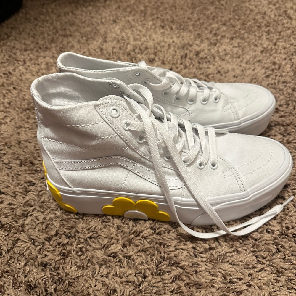 Vans SK8 White Stackform Yellow Flower Size 9